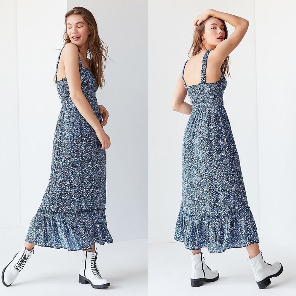 🎉SOLD🎉 UO Ophelia Ruffle Hem Midi Dress